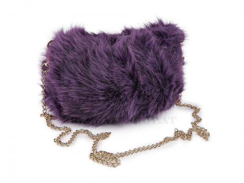 Szörme táska fém lánccal - 24x19 cm