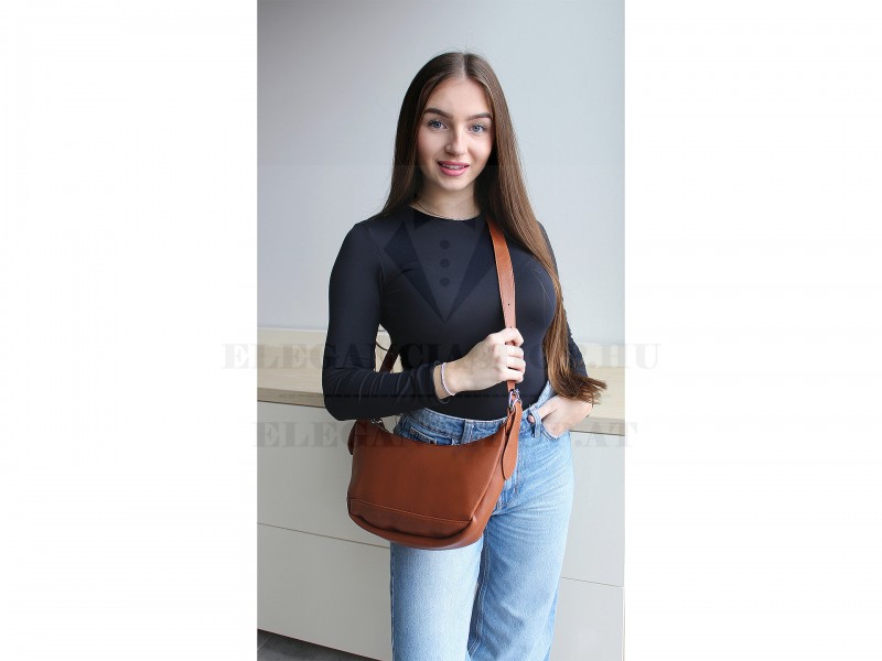 Női kézitáska - 32x17 cm